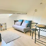 Meilleure Localisation A Cannes, Palais Des Festivals, Rue D'antibes, Charme Mansardes, Plafonds Bas A Certains Endroits Apartment *
