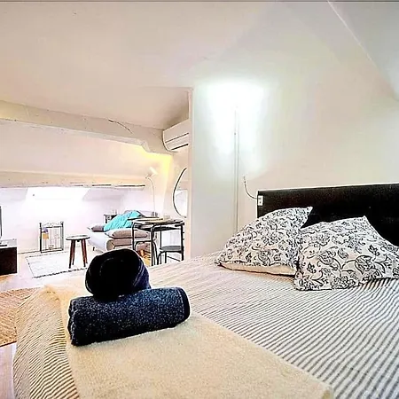 Meilleure Localisation A Cannes, Palais Des Festivals, Rue D'antibes, Charme Mansardes, Plafonds Bas A Certains Endroits Apartment *